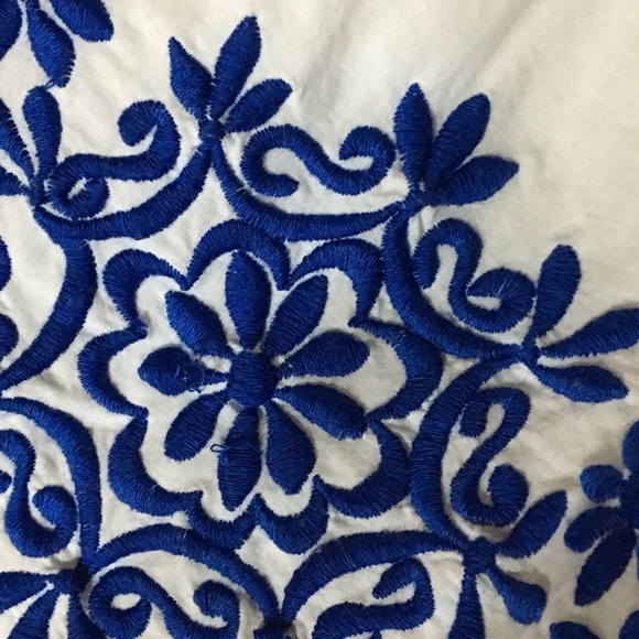 Girls Xs embroidered peasant top - Picture 4 of 5